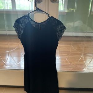 Black dress chevon women’s keyhole back